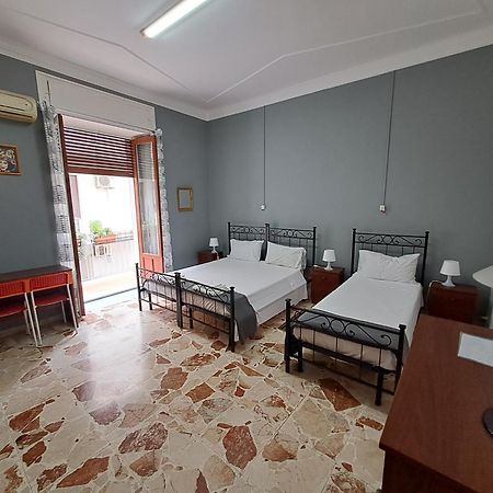 B&B Domus Pina Catánia Buitenkant foto